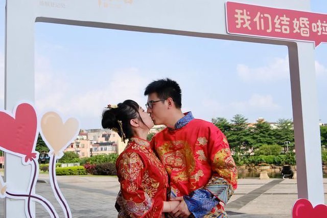 江苏一些高校开设婚恋文化课程 受到学生欢迎