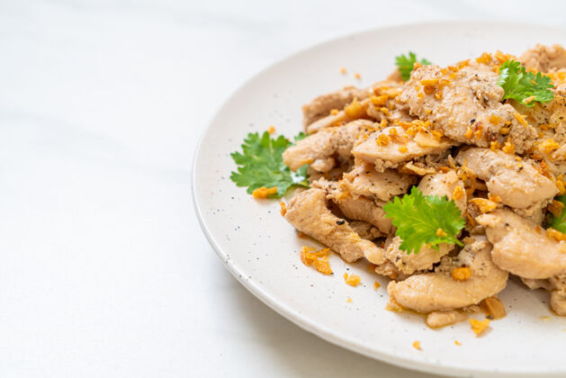 食谱蒜椒鸡横向烹饪菜肴