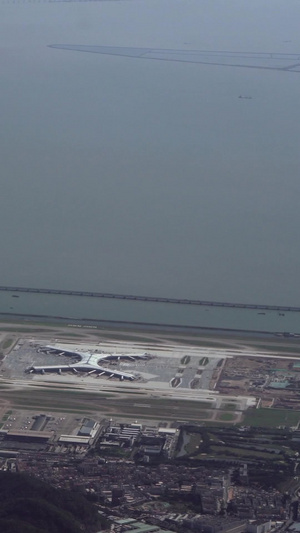 航拍深圳宝安国际机场空中交通17秒视频