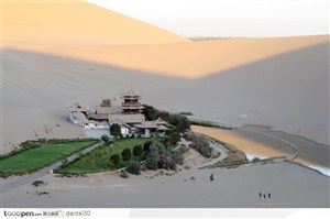 敦煌鸣沙山月牙泉之晨风景图片