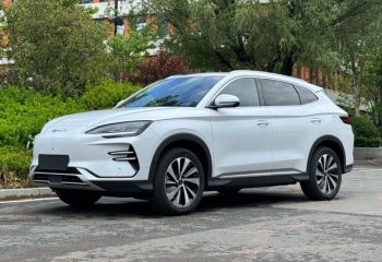 比亚迪 宋PLUS新能源 2023款 冠军版 EV 605KM 旗舰PLUS