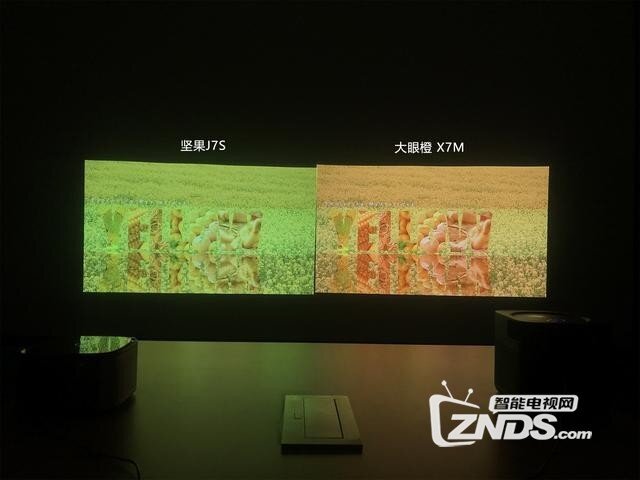 坚果J7S对比大眼橙X7M，1080P谁更有优势？