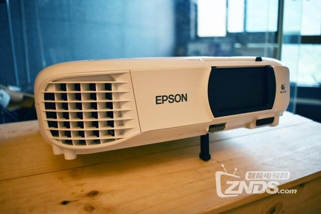 Epson EH-TW650投影机体验—轻松进入100寸的大屏幕世界