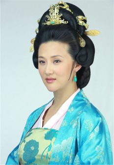 许多出演宋美龄