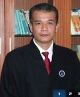 李忠律师