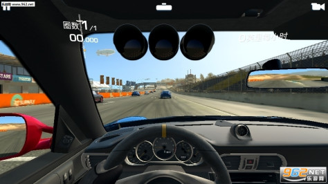 Real Racing 3(真实赛车3游戏2020最新版)v8.2.1截图0