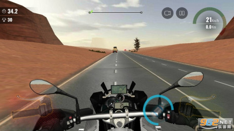 Moto Traffic Race 2(摩托公路竞赛2无限金币版)v1.17.05 破解版截图2