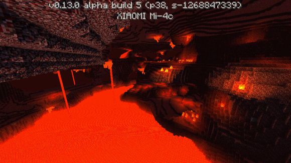 Minecraft PE(我的世界0.13.0b5中型整合版)（含材质和光影包）截图0