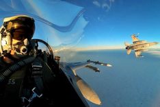 罗马尼亚F-16波罗的海拦截俄机