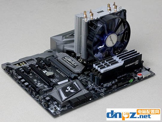 电脑组装教程：i7-8700k+1070ti吃鸡主机装机实录