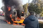 安徽寿县一校车起火 当地回应：有人伤亡，调查组已介入