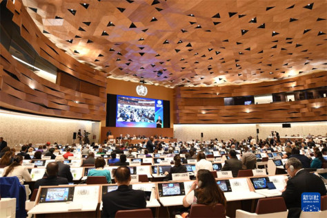 这是5月27日在瑞士日内瓦拍摄的第77届世界卫生大会现场。新华社记者 连漪 摄