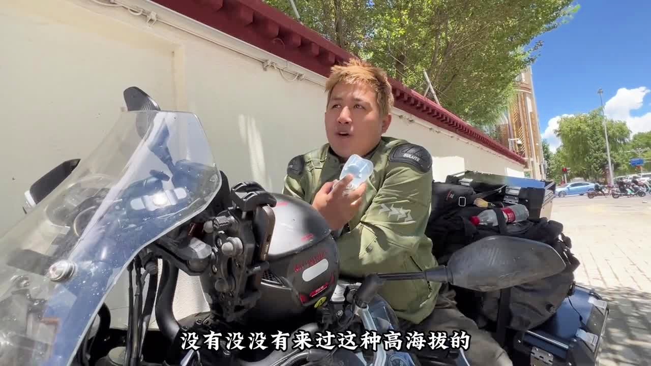 一人一车挑战318，路边捡到一个为梦想骑行西藏的小哥哥