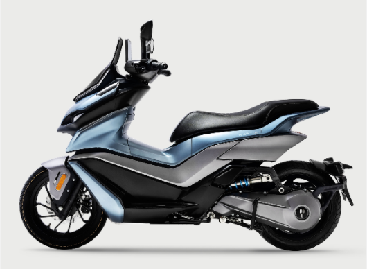 茵未Real 5T 标准版  (2022款)整车外观电动摩托车图片