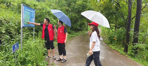 旺蒼縣自然資源局逐一排查地質災害風險隱患點。廣元日報社供圖