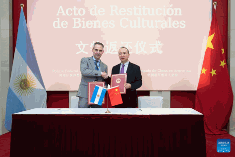Argentina devuelve 14 piezas de reliquias culturales a China