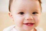 讲到宝宝大牙缝、条件反射想到包可艾的小编 手动捂脸
