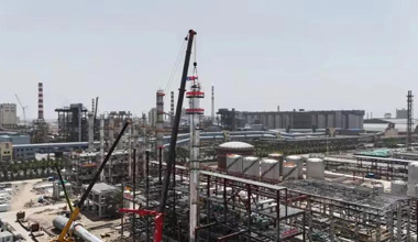 中国化学东华科技总承包的山西亚鑫项目DMC装置塔起灯亮