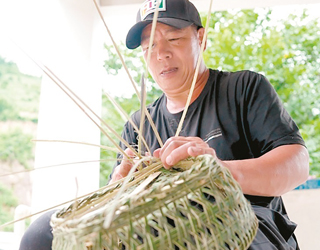 普四堆：从手艺人到“守艺人”