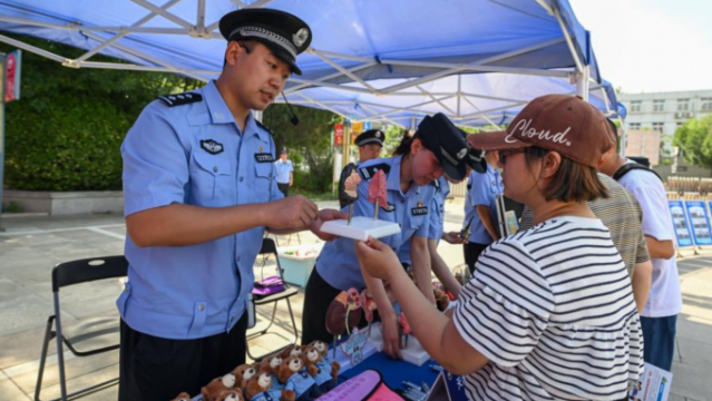 天津开展禁毒主题宣传活动