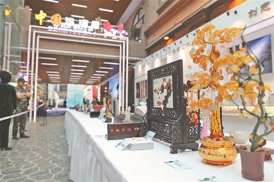 大黑河岛国际商贸城举办商品展