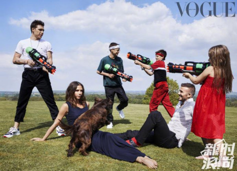 贝克汉姆一家登British《Vogue》十月刊
