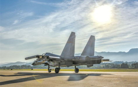 空军航空兵某旅开展飞行训练