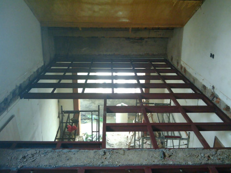 城阳楼梯钢结构楼梯搭二层吊铺消防楼梯工程护栏