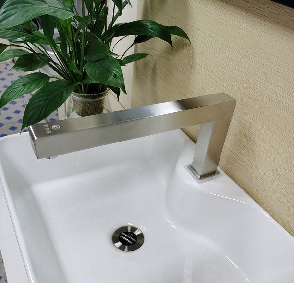 洗手槽加长感应洗手器自动出水