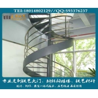 家用旋转楼梯定制、别墅钢结构楼梯制作、优质钢木楼梯
