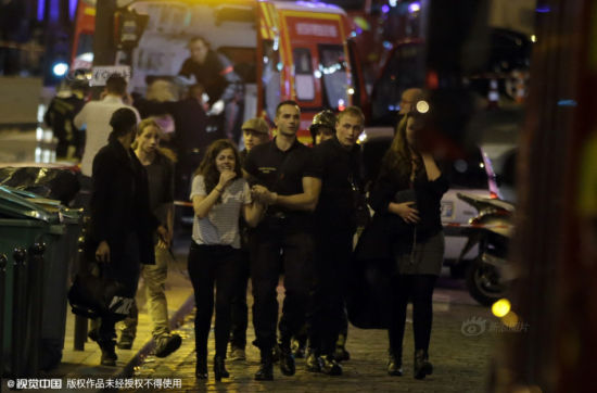 回放:巴黎恐怖一夜发生了什么