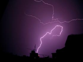 今天下午至后天河南强对流天气频繁 新乡郑州局地有暴雨