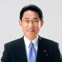 岸田文雄