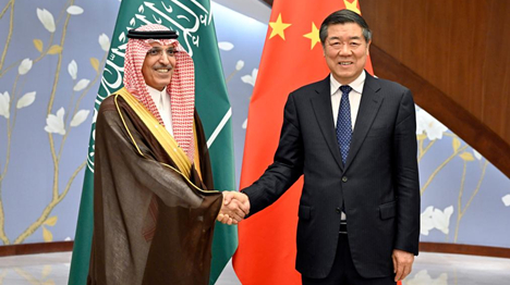 Un haut responsable chinois rencontre le ministre saoudien des Finances