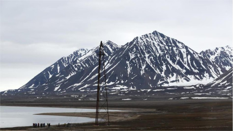 Feature: Chinese scientists brave Arctic depths, discover bonds beyond borders