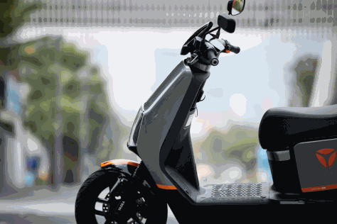 雅迪  E9 PRO  电动摩托车细节图图片