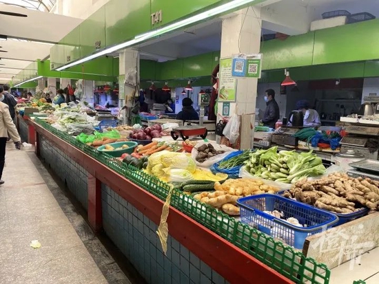 杭州各大超市蔬菜供应充足 良渚蔬菜批发市场正常营业