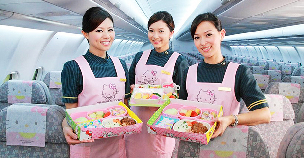萌翻众人 探秘全球最可爱Hello Kitty主题飞机